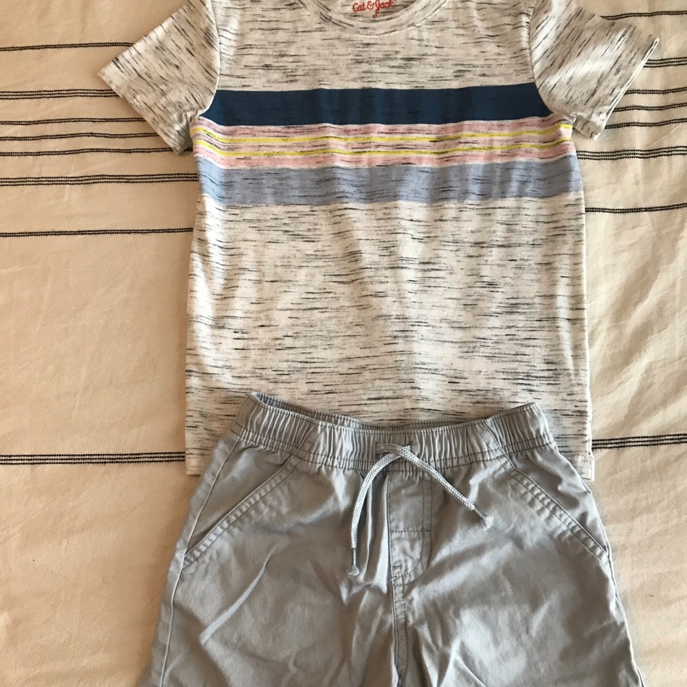Shorts and shirt set - Picture 1 of 3